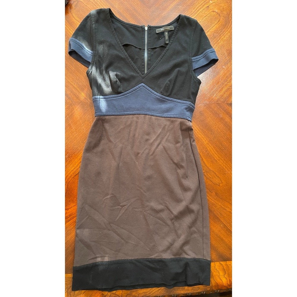 BCBG Max Azria Colorblock Bodycon Dress V Neck Career Cocktail Size XS